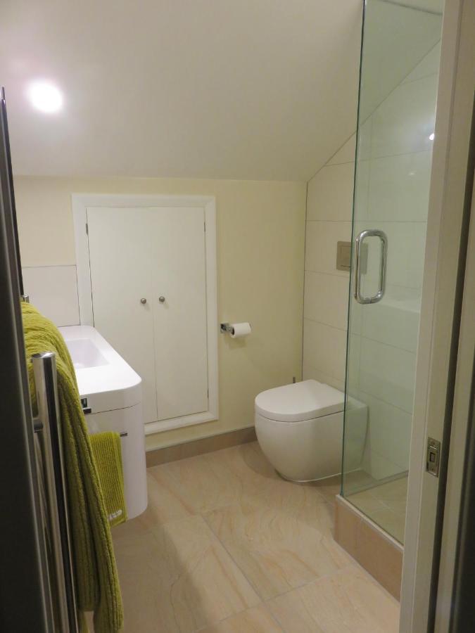 Khandallah Harbour View Bnb Уелингтън Екстериор снимка