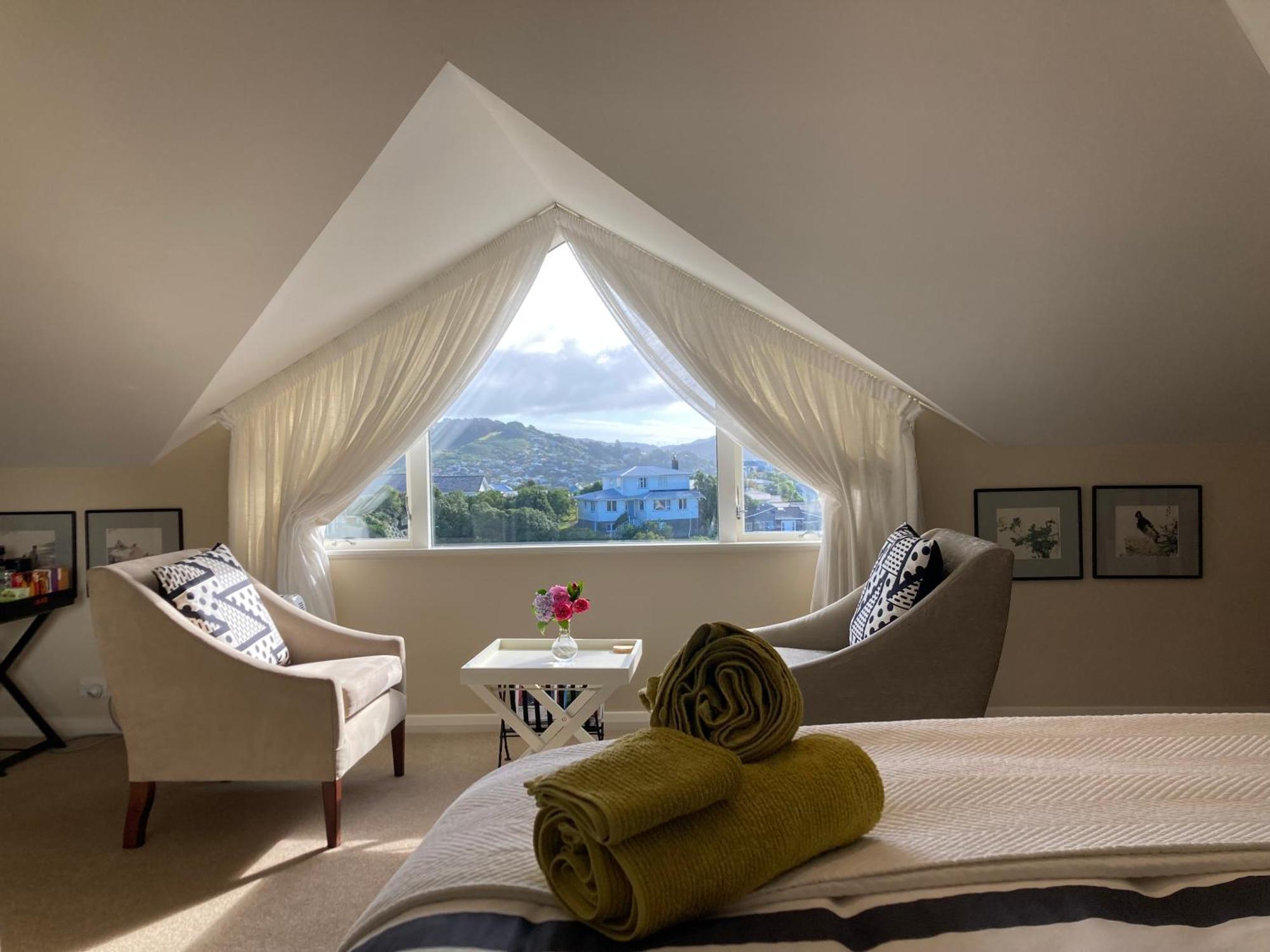 Khandallah Harbour View Bnb Уелингтън Екстериор снимка